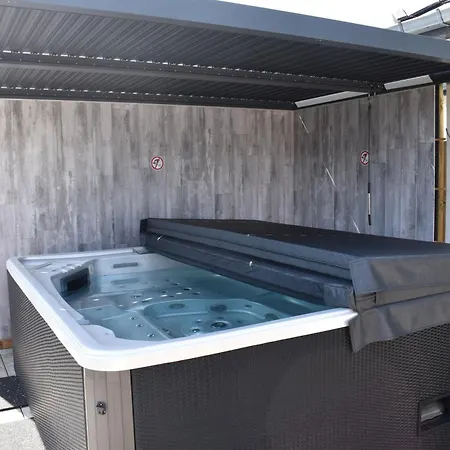 B&B Luxury House Remersdaal
